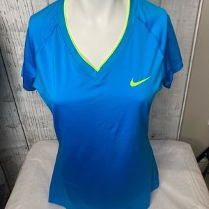 Nike dry fit t blue and green v neck t shirt lg